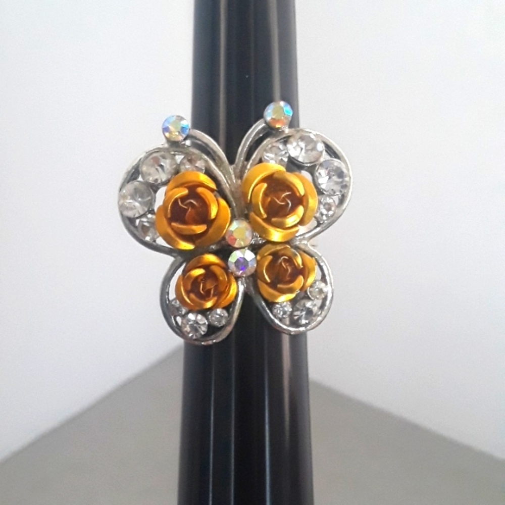 Silvertone Yellow Rose Butterfly Ring
